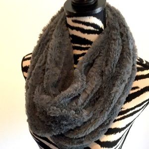 Gray Infinity scarf  NWT
